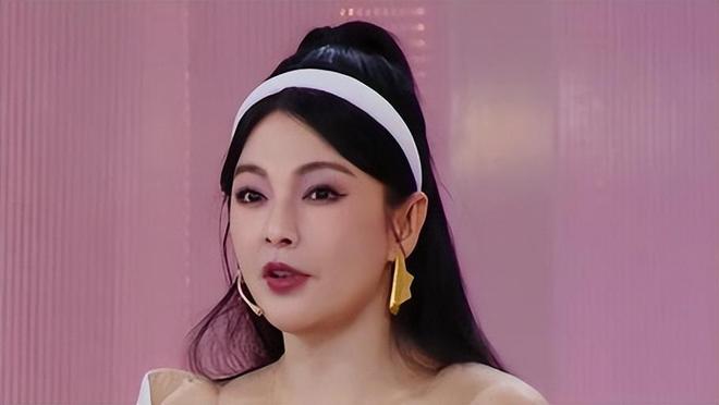 盘点那些被出轨辜负的女星们，个个貌美如花，堪称人间尤物！